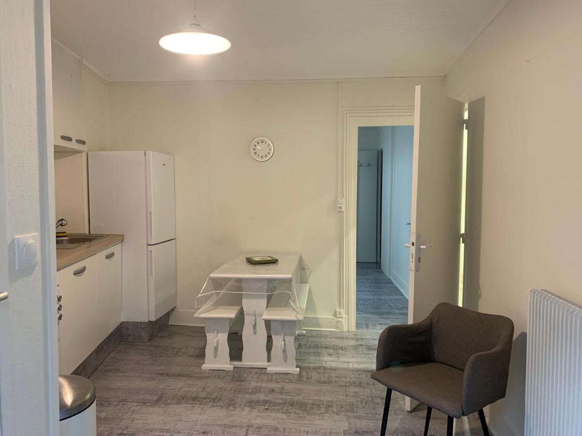 Appartement 4 Personnes, 1 Chambre, Terrasse, Wifi, Proche Du Centre La Bourboule Dış mekan fotoğraf